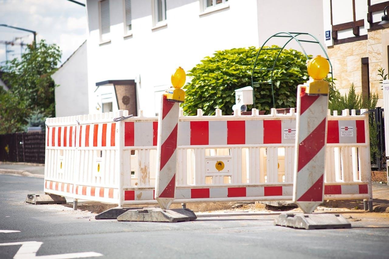 6 Ways to Improve Construction Site Safety with Traffic Management Plans