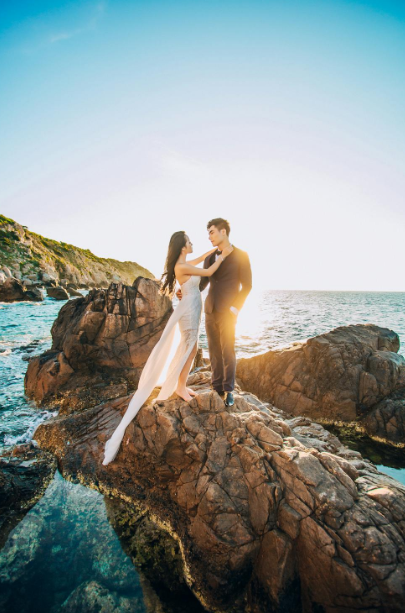 A Travel Photographer’s Guide to Creating a Beautiful Destination Wedding Album